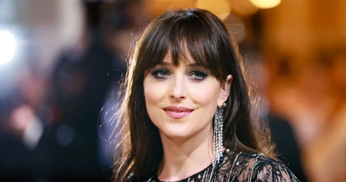 dakota johnson — IN news