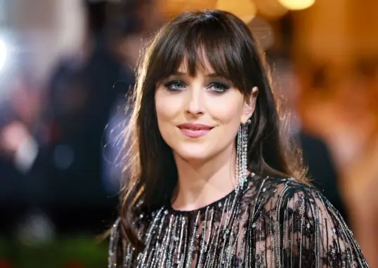 dakota johnson — IN news