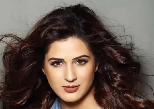 isha rikhi age — IN news