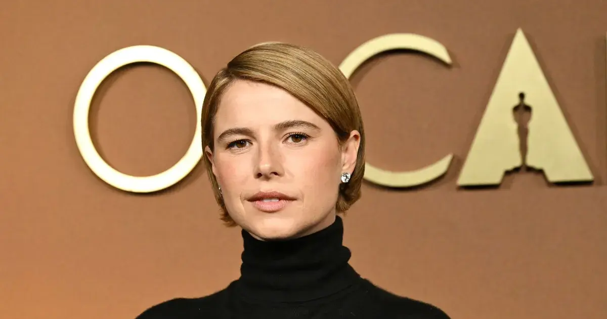 jessie buckley — IN news