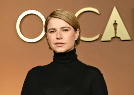 jessie buckley — IN news