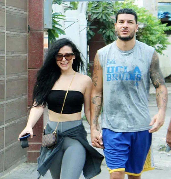 krishna shroff — IN news