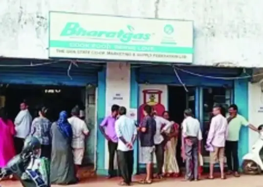 lpg gas cylinder shortage — IN news