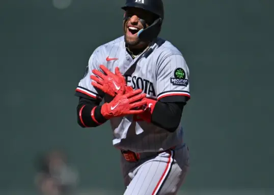 royals vs twins — IN news