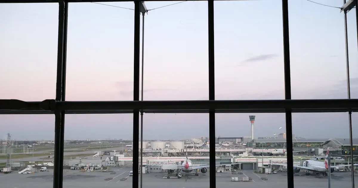 asia flights cancelled delayed — IN news