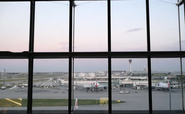 asia flights cancelled delayed — IN news