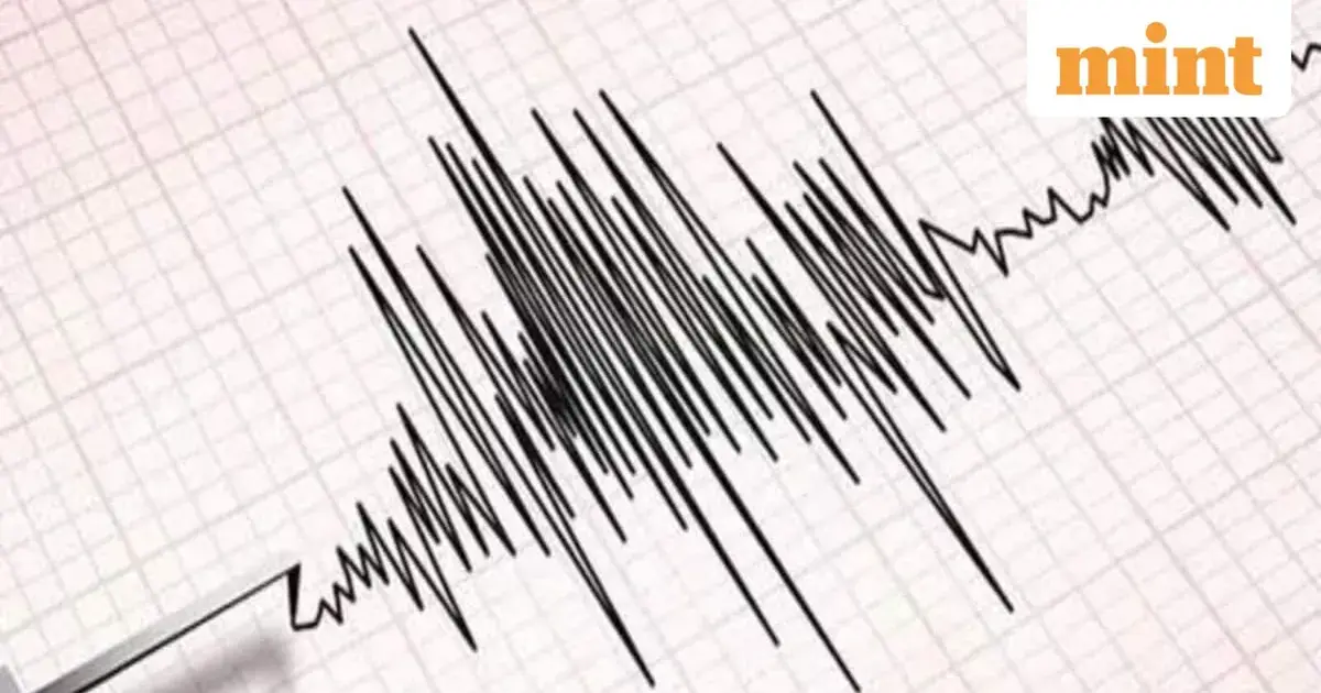 earthquake in delhi just now — IN news