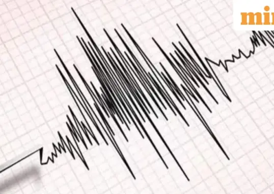 earthquake in delhi just now — IN news