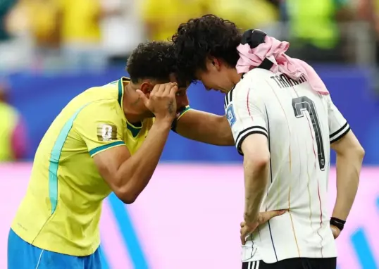 Watch viral video: Woman wraps devastated Japan fan in Brazilian flag after thrilling Round of 32 clash