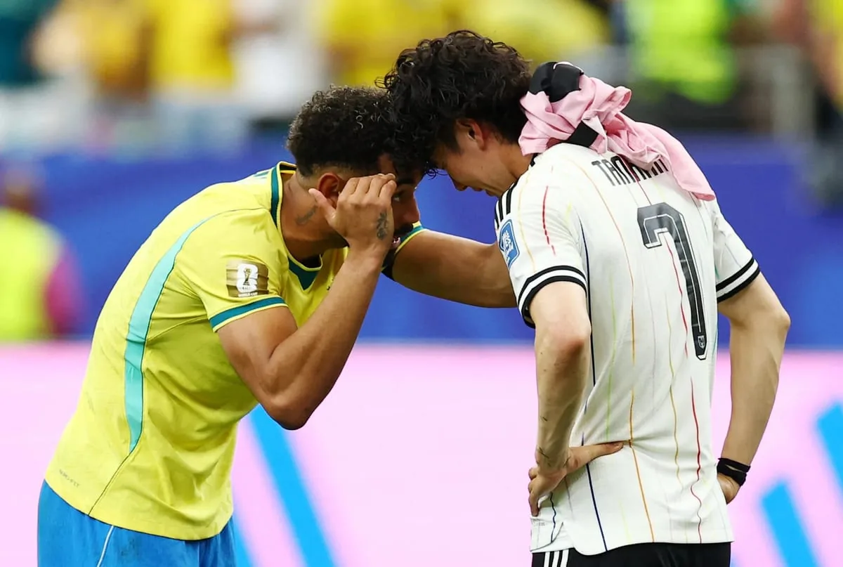 Watch viral video: Woman wraps devastated Japan fan in Brazilian flag after thrilling Round of 32 clash
