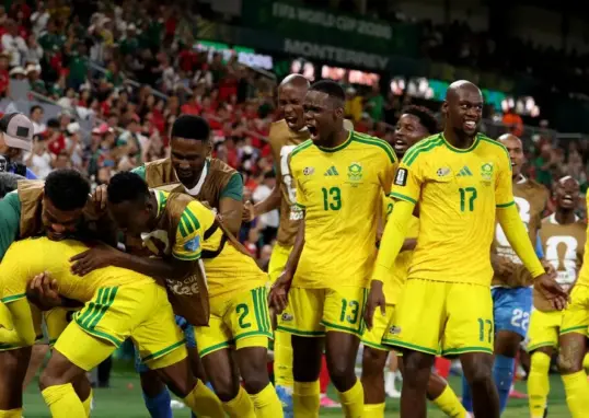 World Cup live updates, scores: South Africa pulls off stunner, Mexico remains undefeated to top Group A