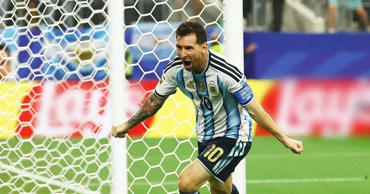 Lionel Messi gets World Cup birthday treat with Argentina squad