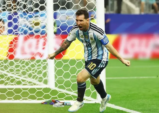 Lionel Messi gets World Cup birthday treat with Argentina squad