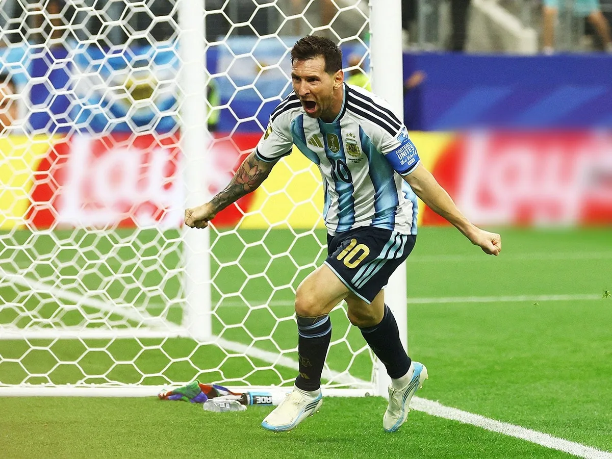 Lionel Messi gets World Cup birthday treat with Argentina squad