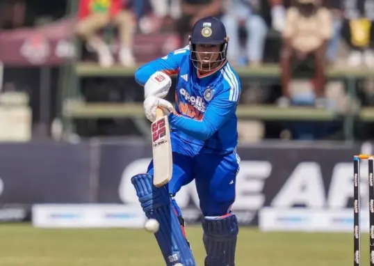 India bring in Ashok and Shedge and bat with an eye on series sweep