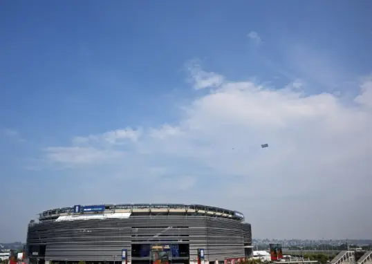 Smoke, travel and Trump threaten New York’s grand World Cup finale