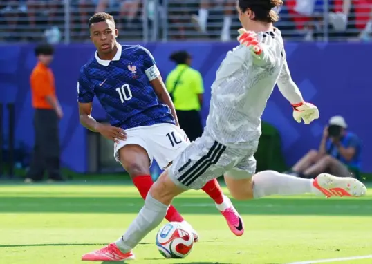 Kylian Mbappé at the double as France swat aside Sweden in World Cup masterclass