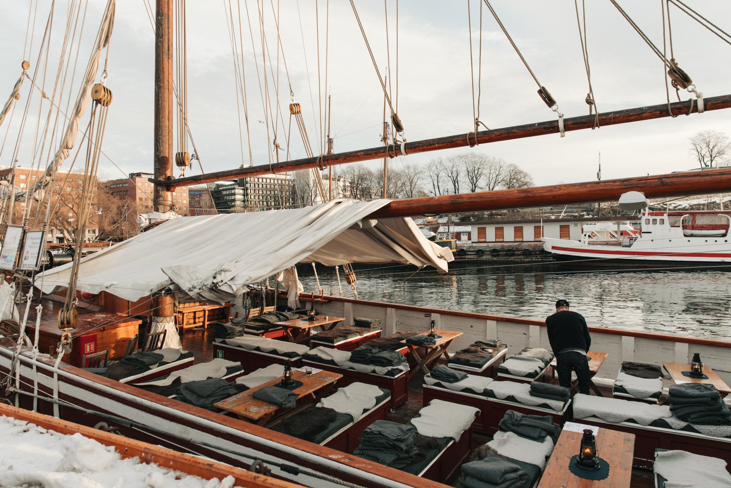 Cruise on the Oslofjord in winter on a yacht
